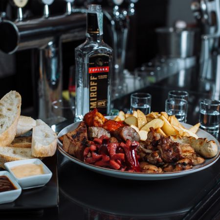 Мясная тарелка #С ДРУЗЬЯМИ Мясная тарелка #С ДРУЗЬЯМИ