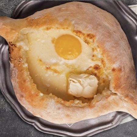 По-аджарски с сыром По-аджарски с сыром