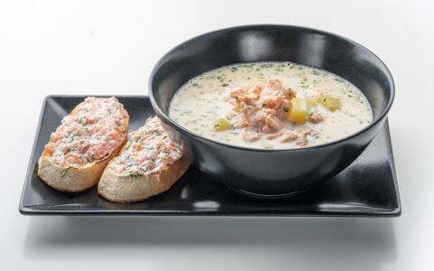 Скандинавский суп с лососем